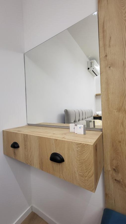 Karanxha'S Room تيرانا المظهر الخارجي الصورة